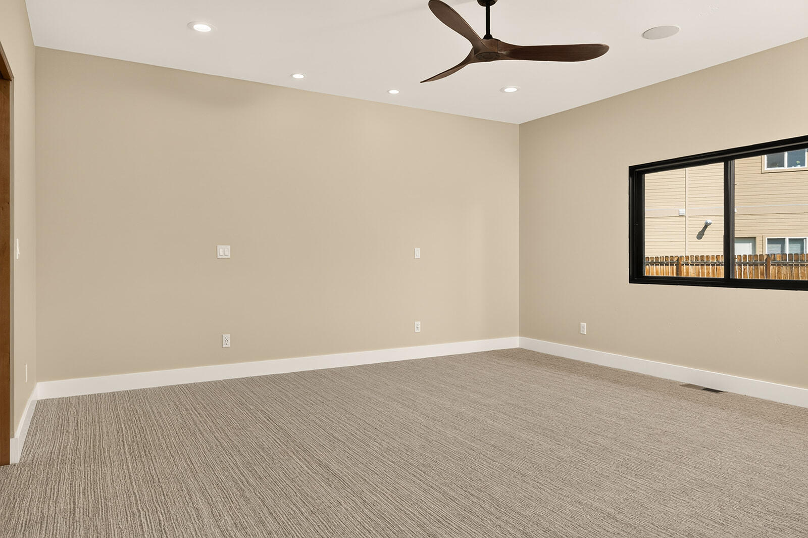 471 Maple Ridge Loop Property Photo 15