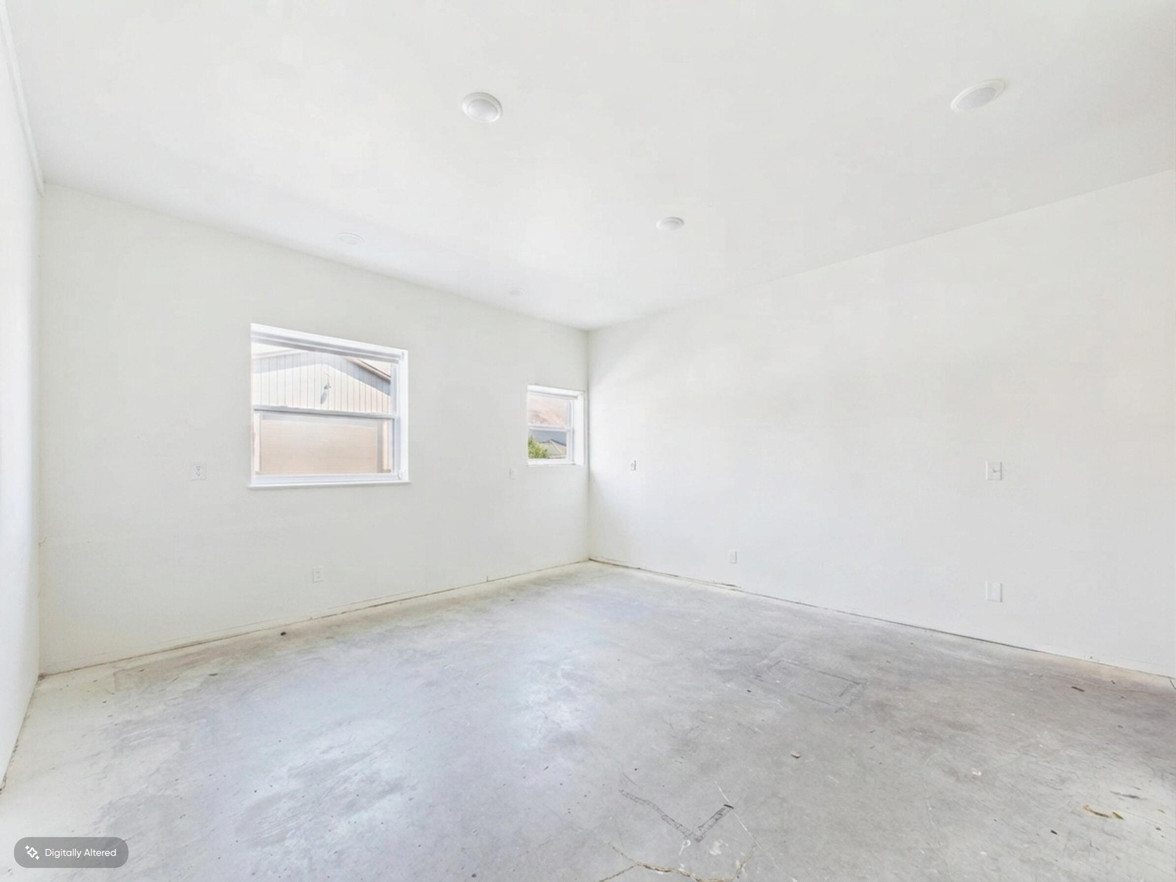 121 Honeysuckle St Property Photo 14
