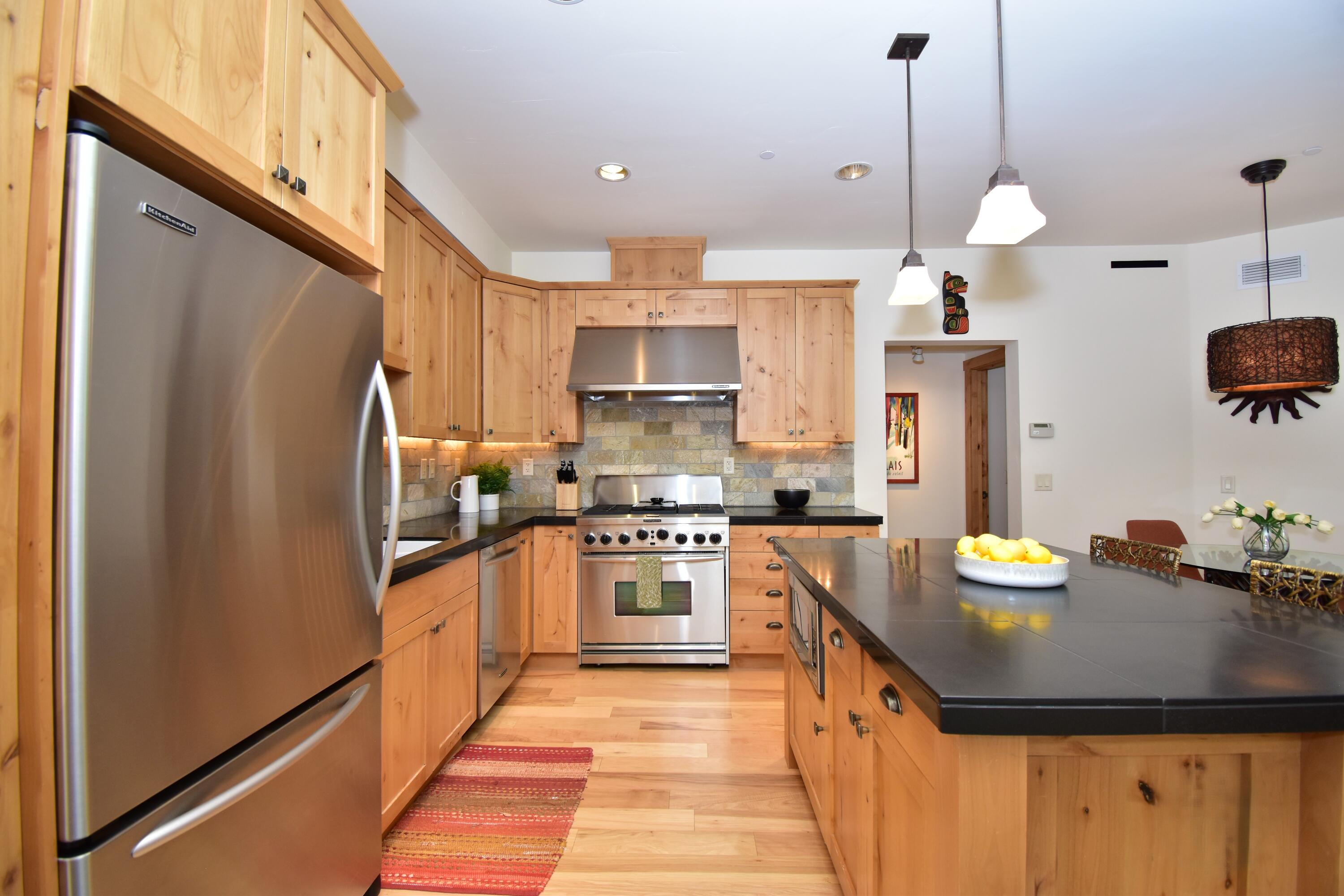 109 Angani Way 3 Property Photo 5