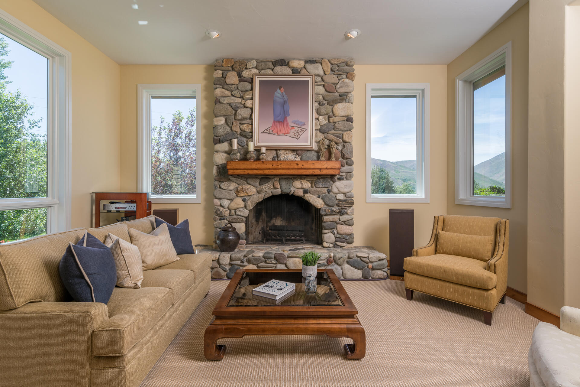 105 Columbine Cir Property Photo 6