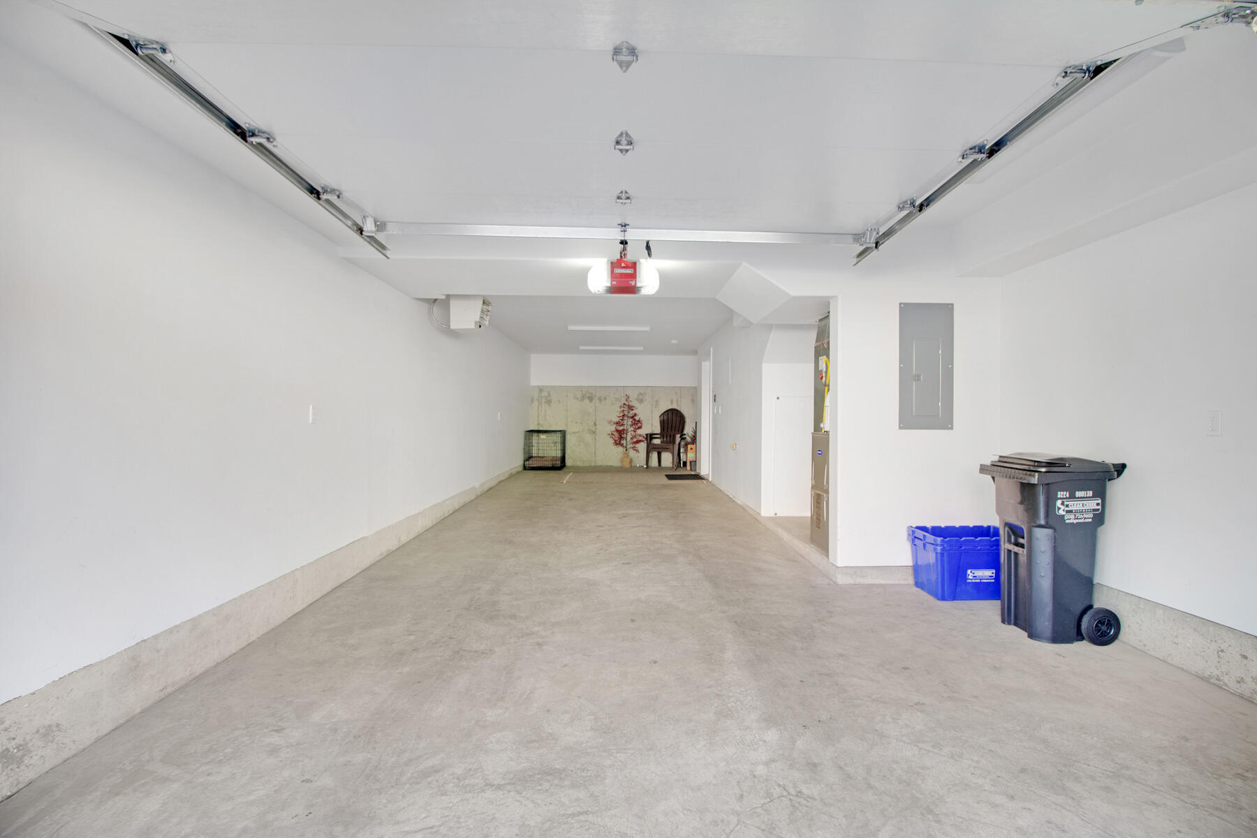 2455 Woodside Blvd Property Photo 19