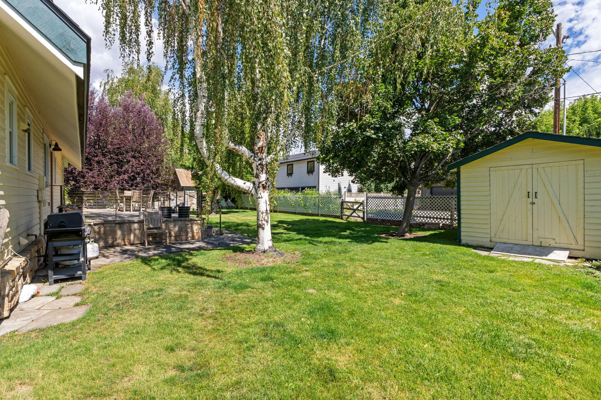 312 S 1st Ave Property Photo 11