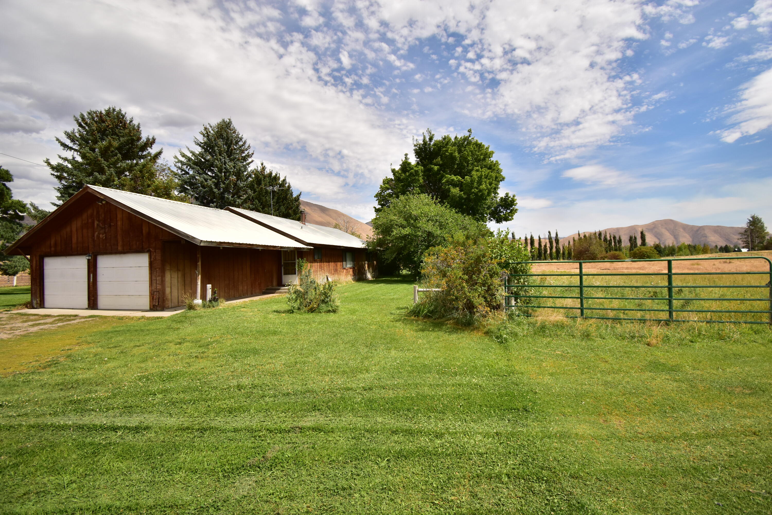 10901 State Highway 75 Property Photo 3