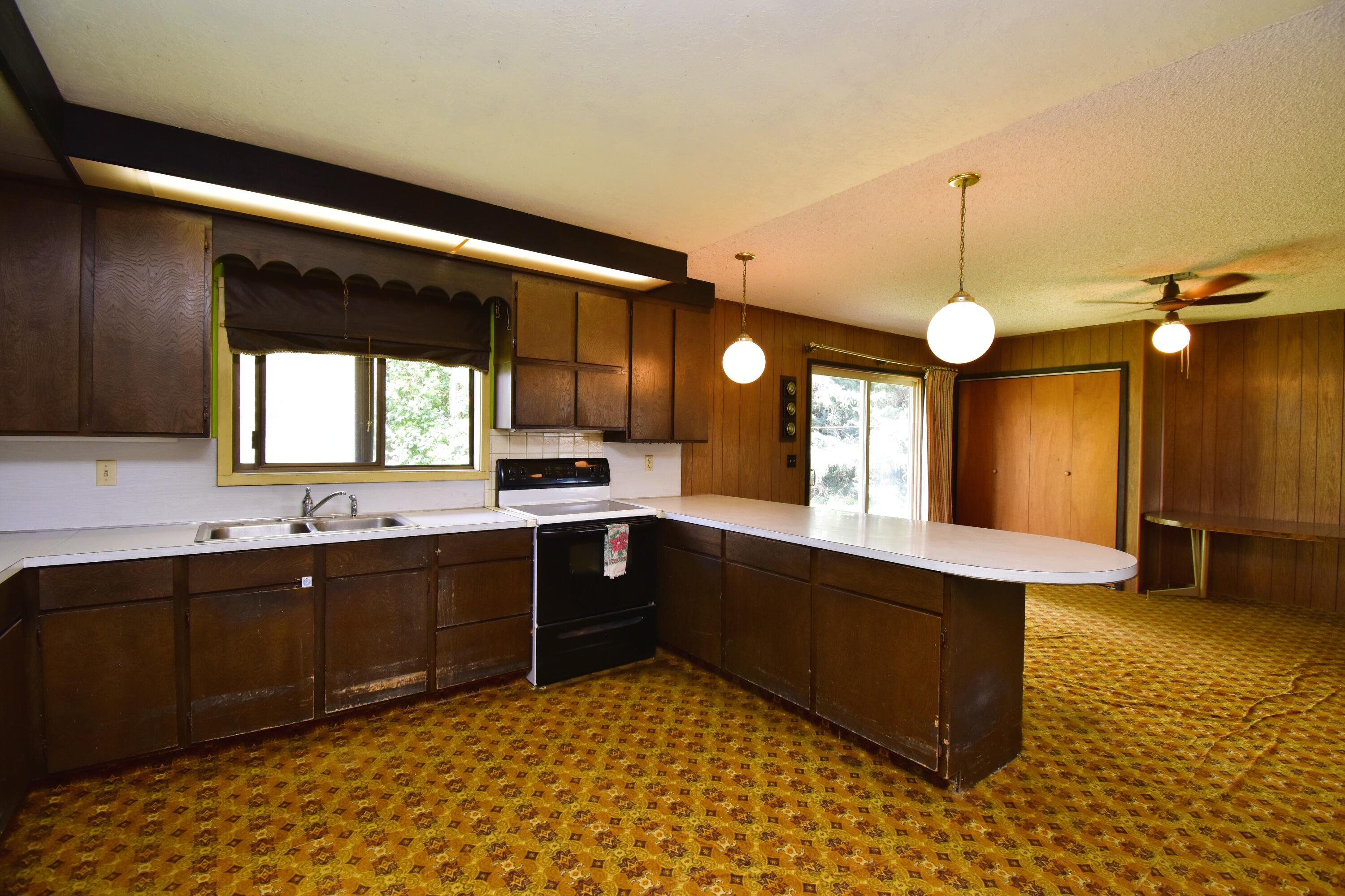 10901 State Highway 75 Property Photo 10