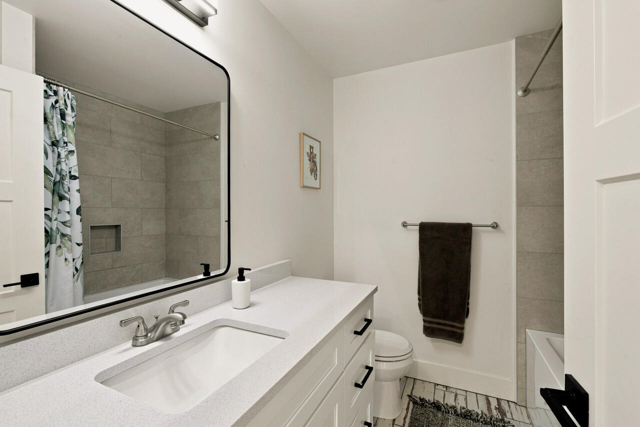 321 Gray's Starlight Dr Property Photo 17