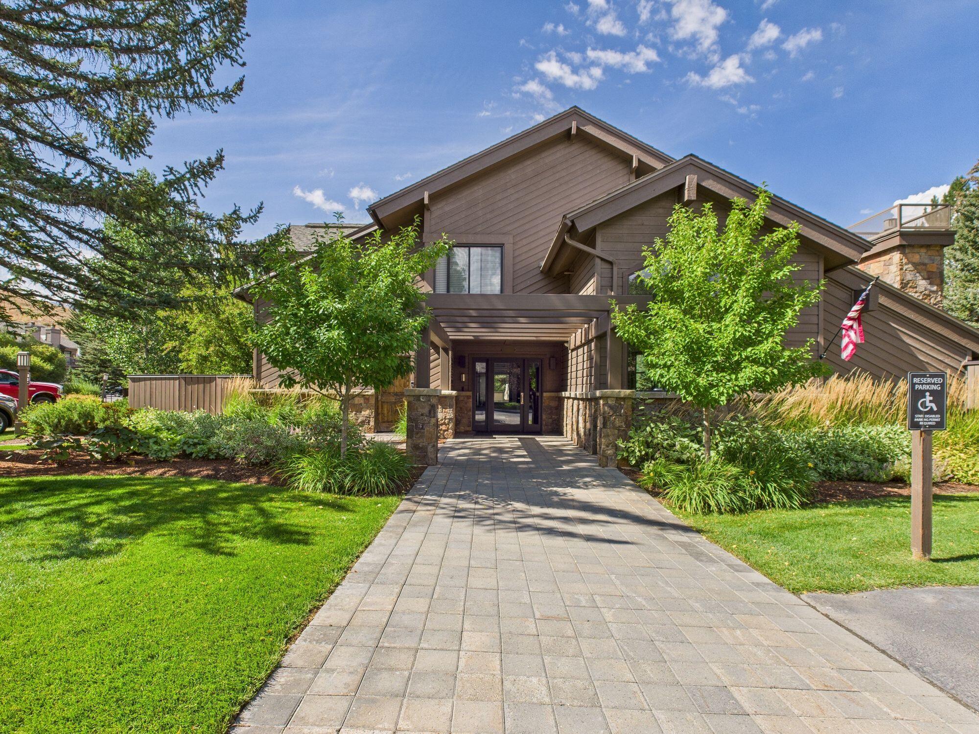 1573 Snow Creek Condo Dr Property Photo 37