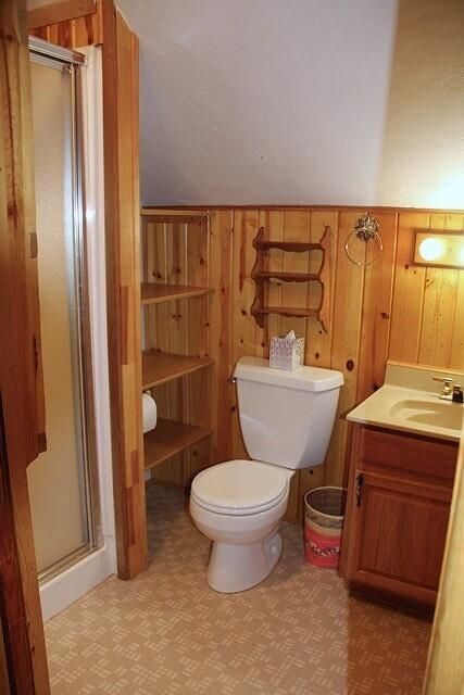 380 E 2nd St Property Photo 10