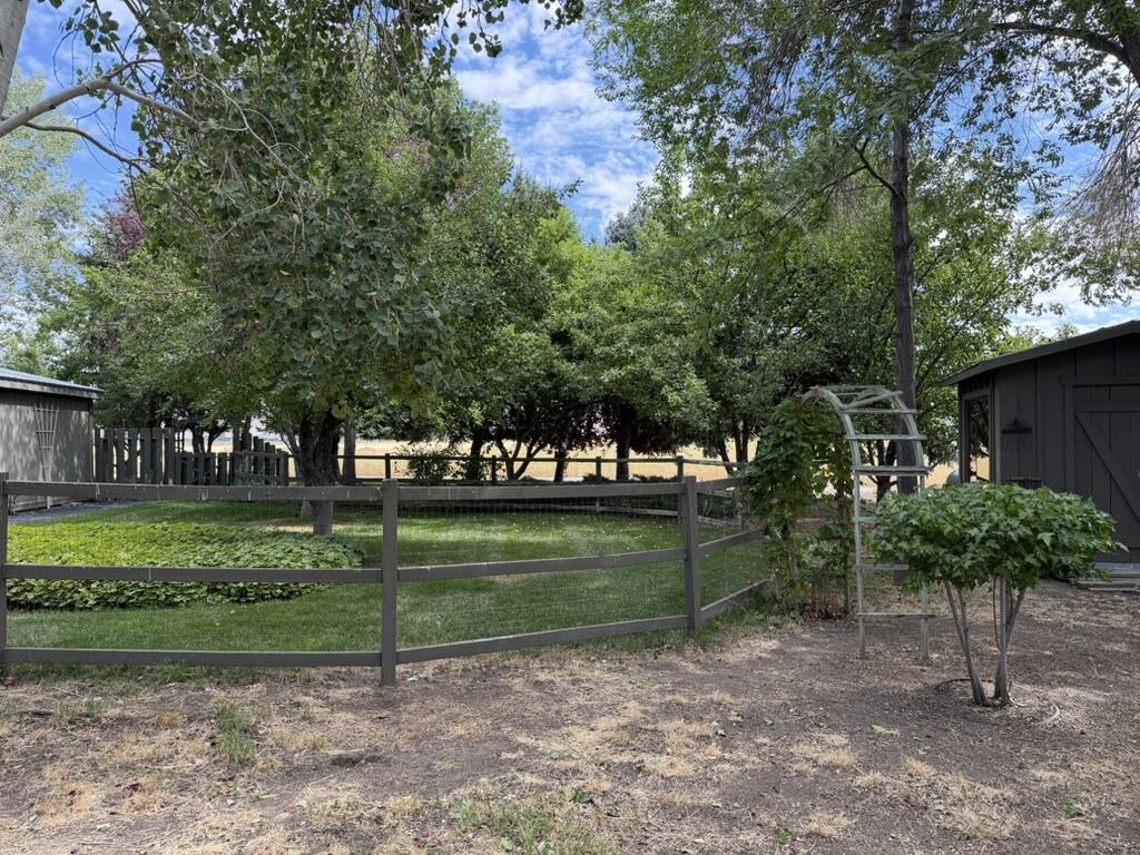 34 Chuckwagon Lane Property Photo 35