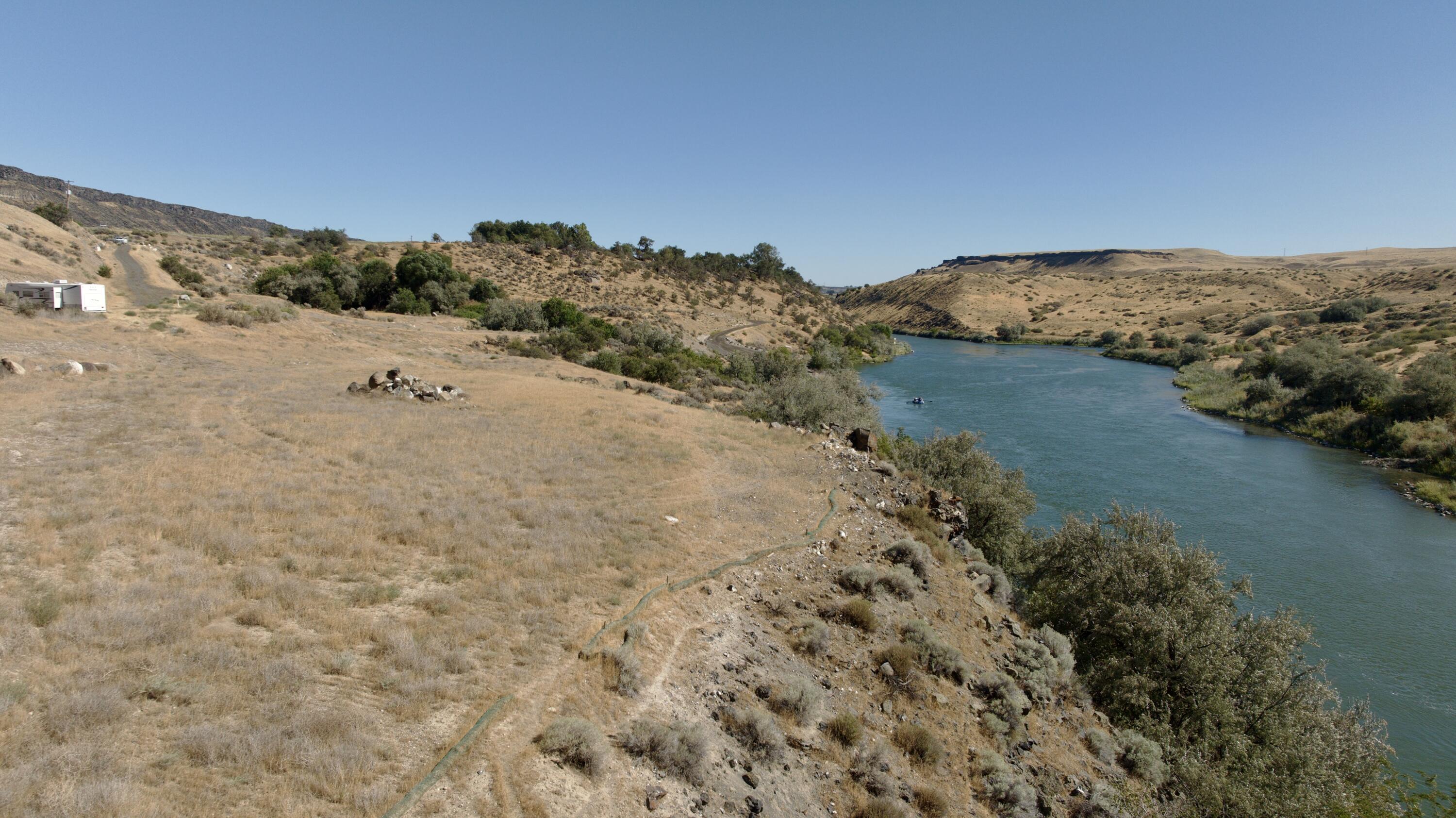 391 Rapid River Ct Property Photo 3