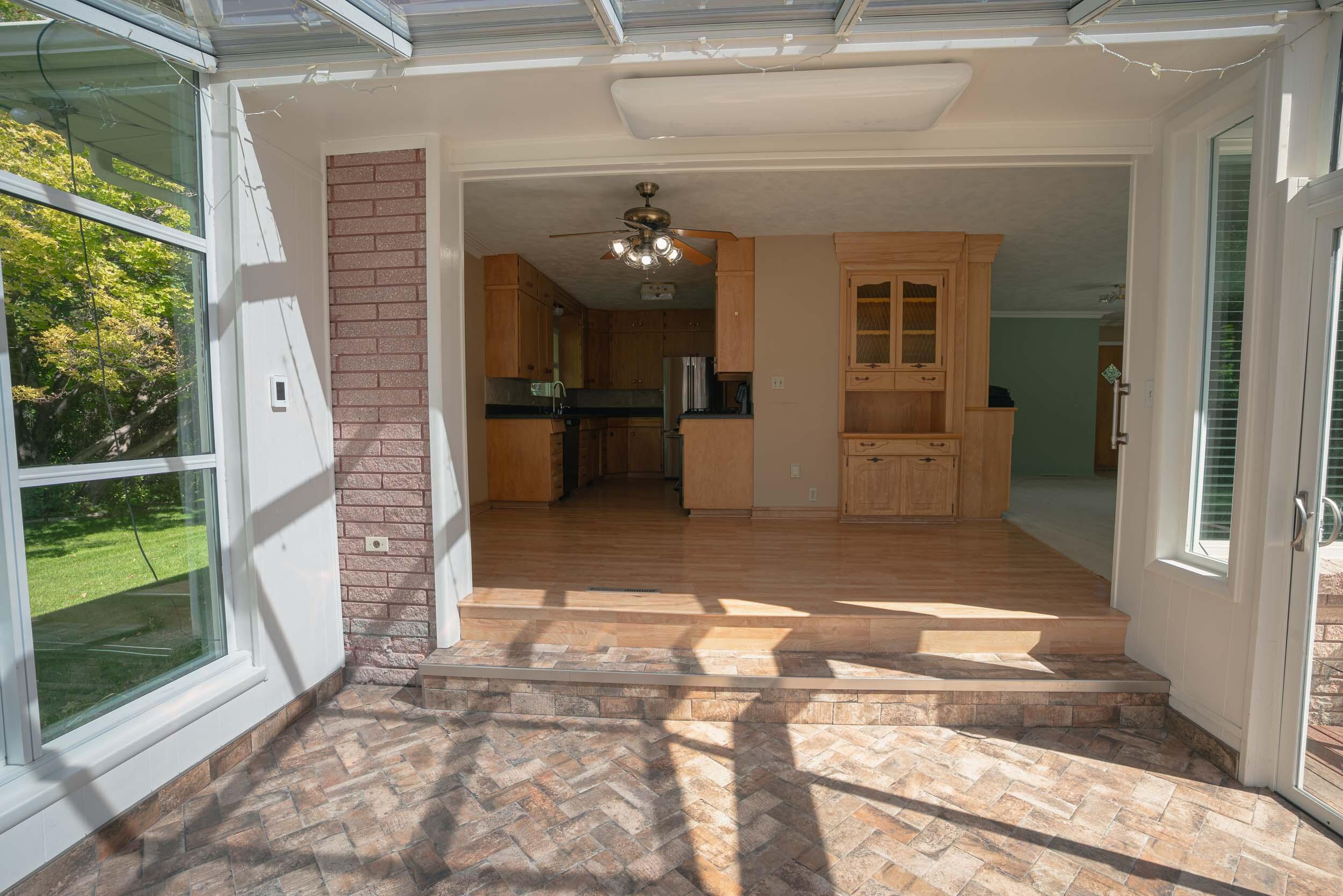 3939 N U.s. 93 Property Photo 6