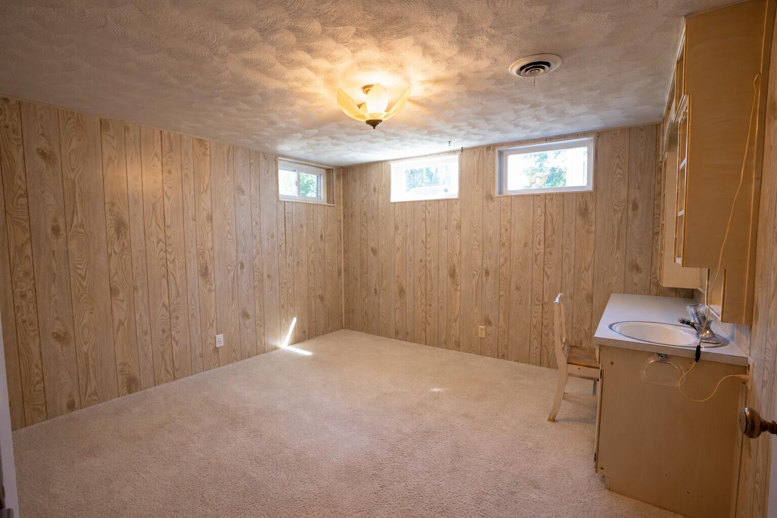 3939 N U.s. 93 Property Photo 18