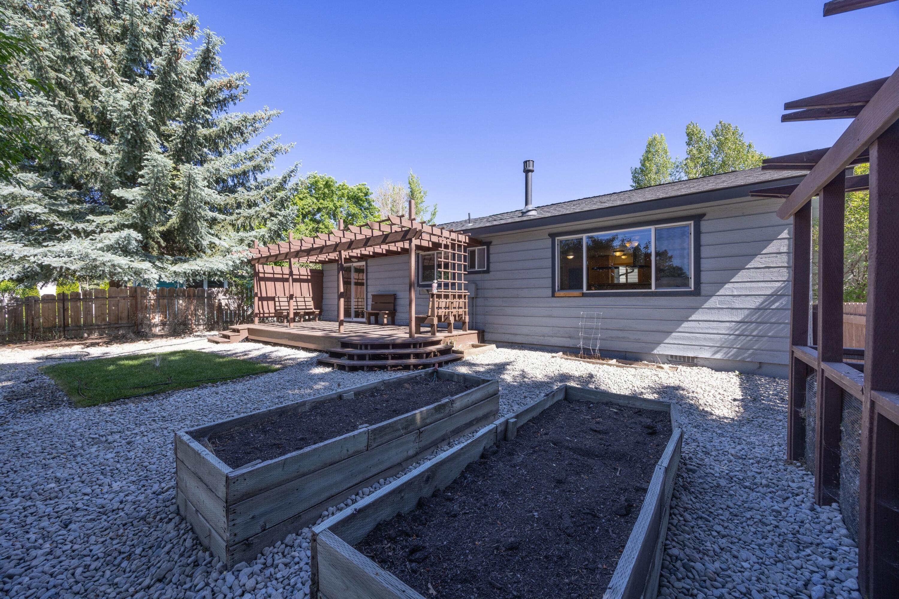 3041 Beaver Brook Dr Property Photo 18
