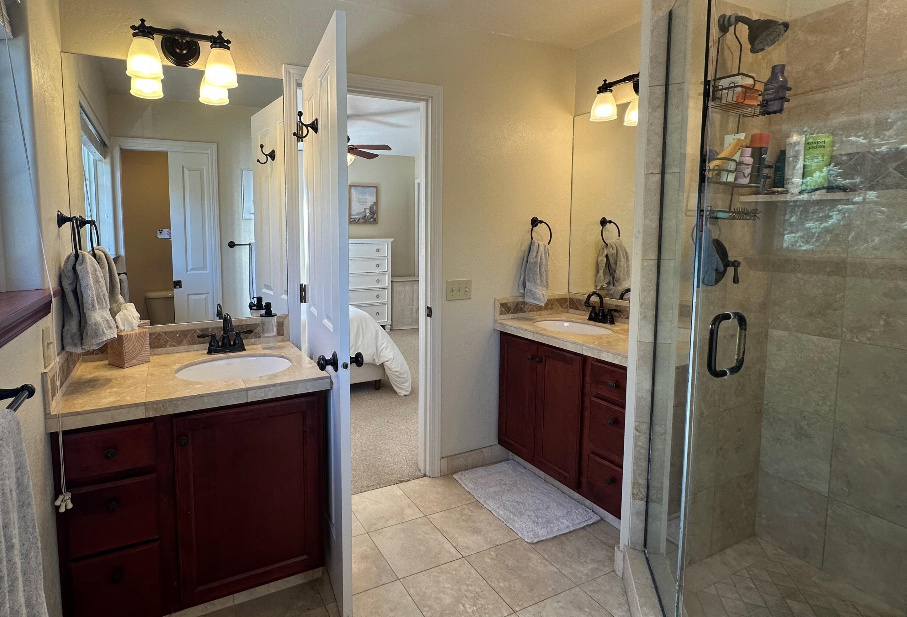 3231 Woodside Blvd Property Photo 15