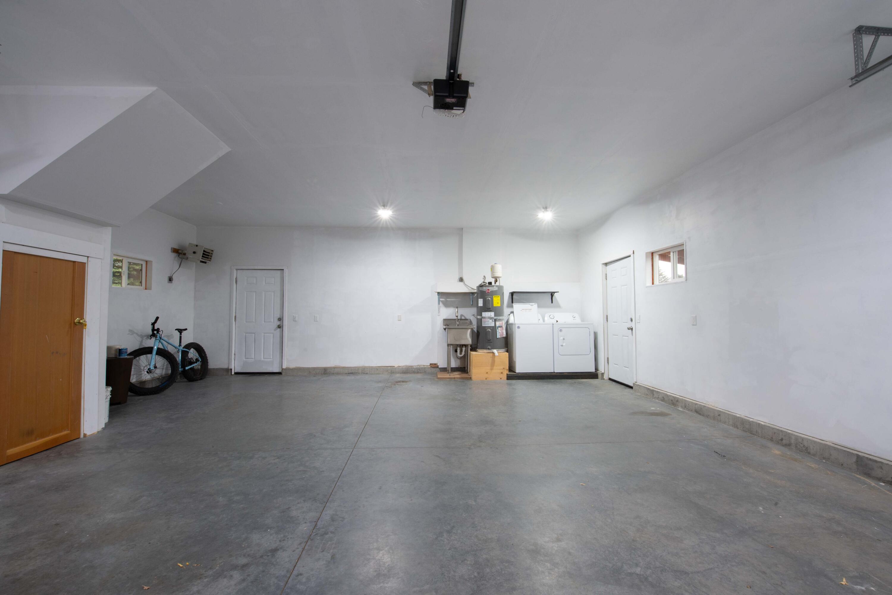 640 E Carbonate St Property Photo 17