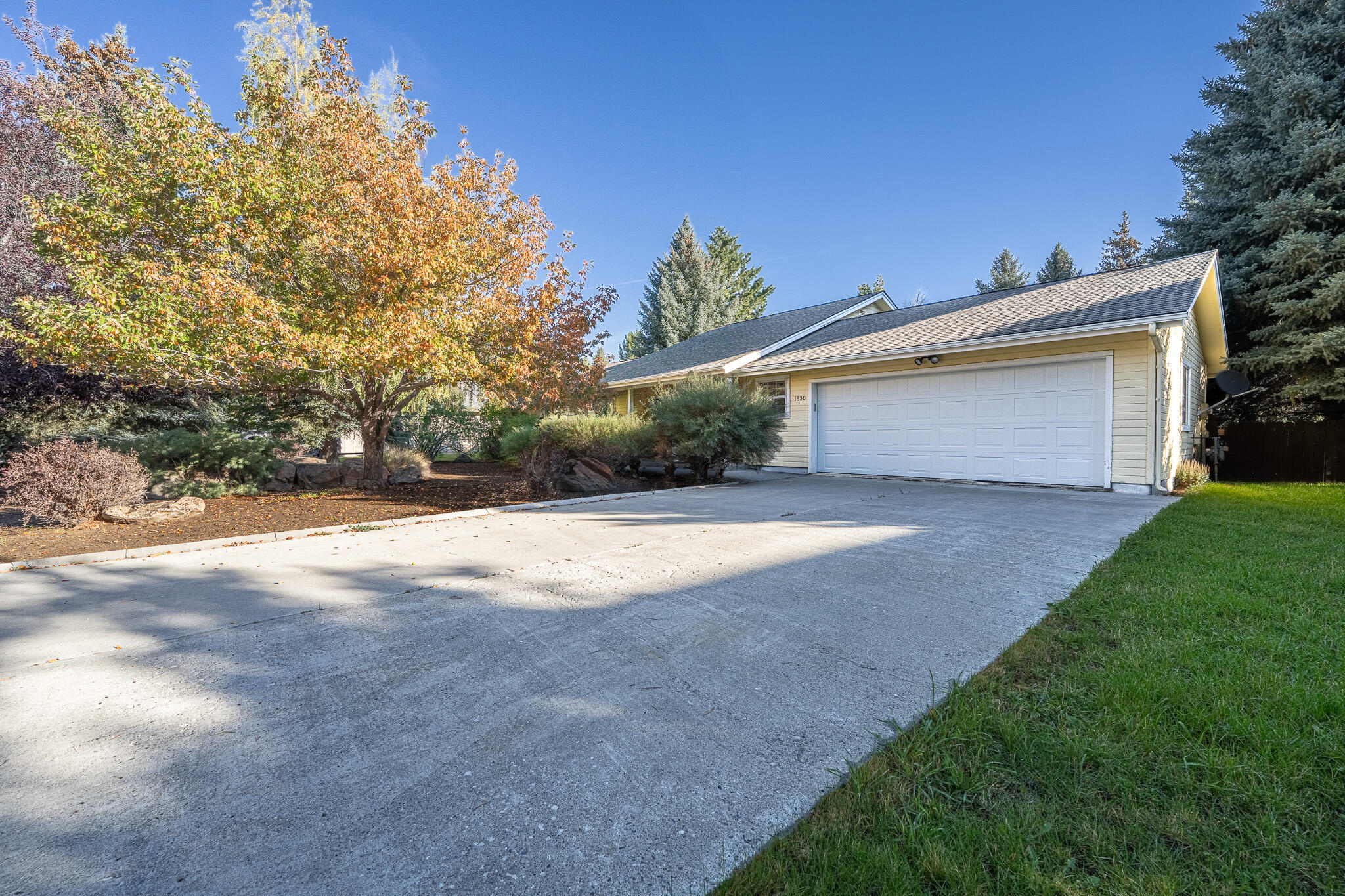 1830 Northridge Dr Property Photo 1
