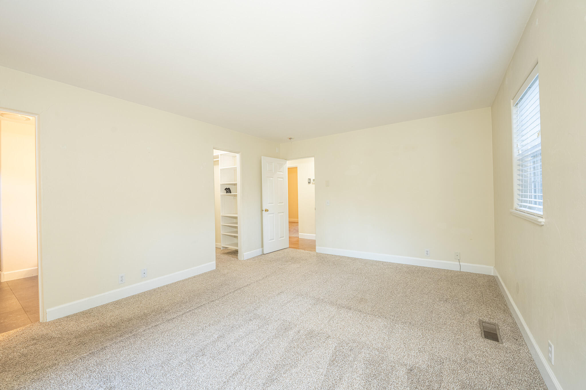 1830 Northridge Dr Property Photo 12