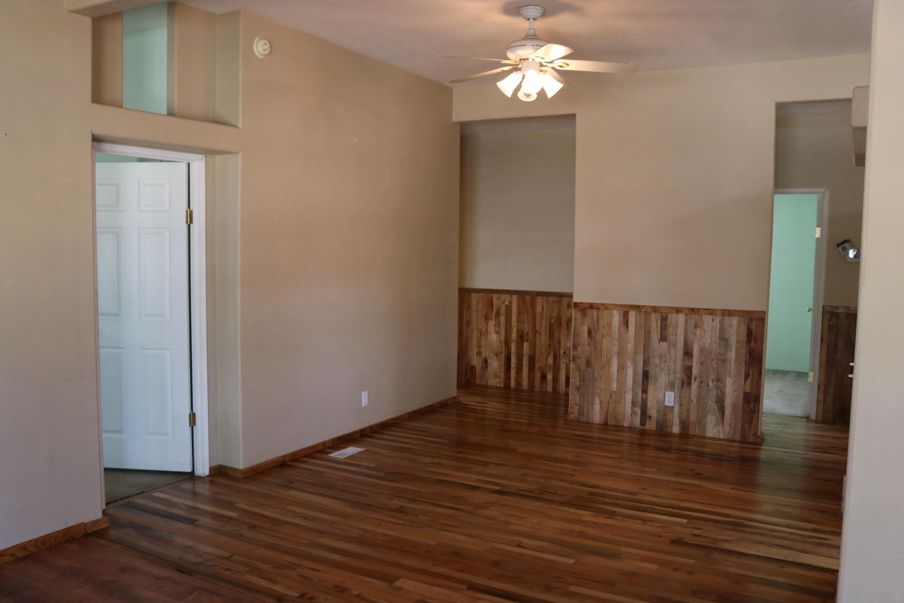 175 W Cassia Ave Property Photo 6
