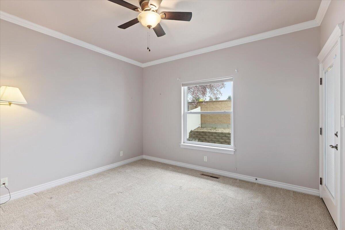 688 Canyon Park Ave Property Photo 23