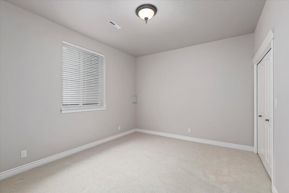 688 Canyon Park Ave Property Photo 28