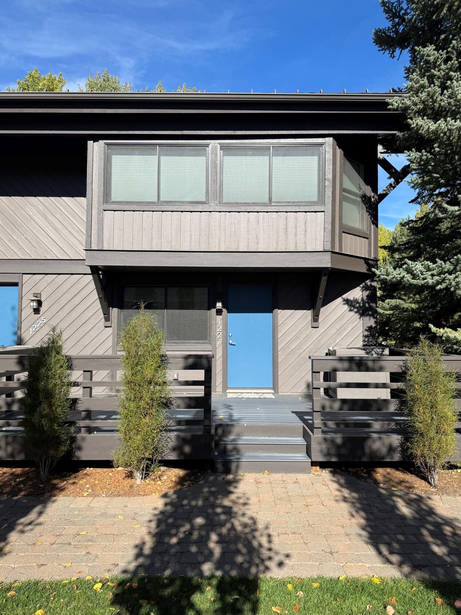 1227 Villager Condo Dr 1227 Property Photo 1