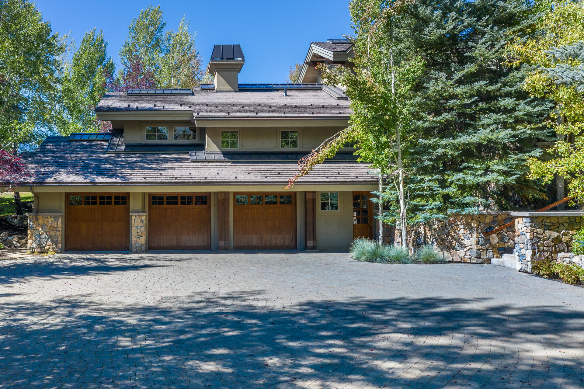113 Fireweed Dr Property Photo 3