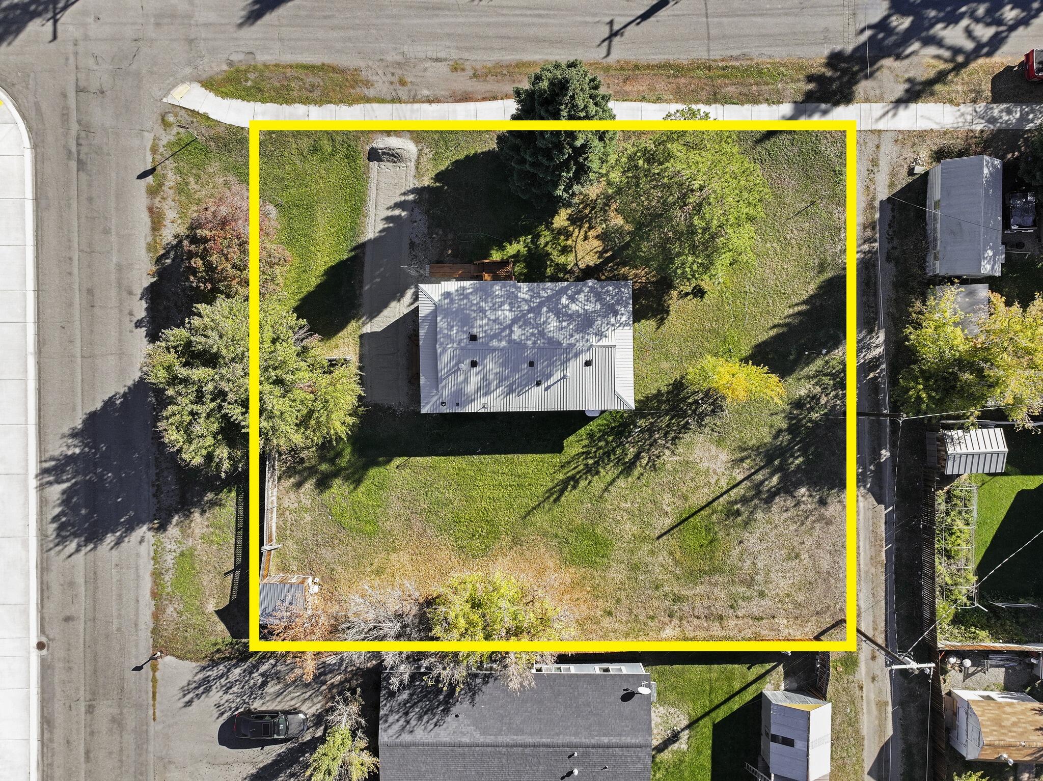 417 E Cedar St Property Photo 36
