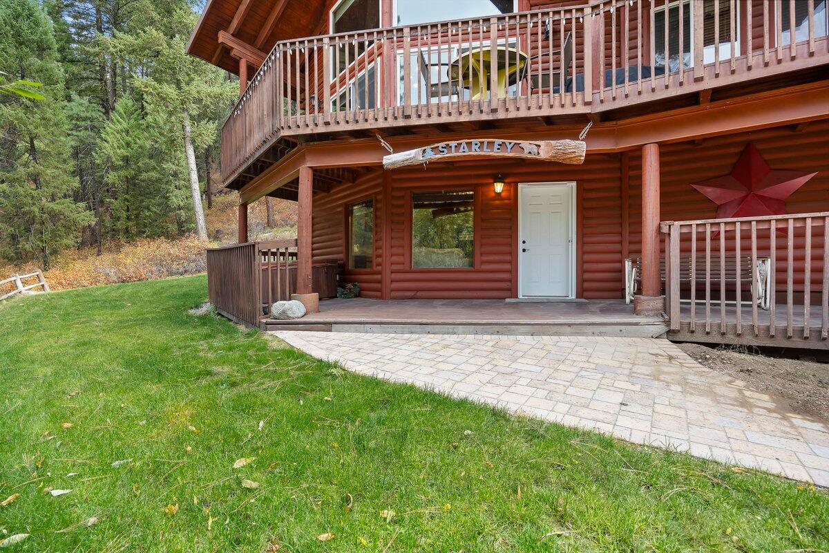 2476 N Pine-featherville Rd Property Photo 4