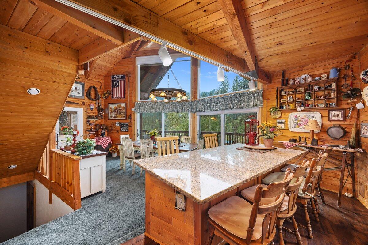2476 N Pine-featherville Rd Property Photo 22