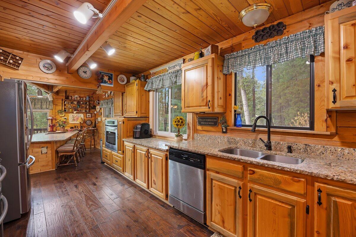 2476 N Pine-featherville Rd Property Photo 26
