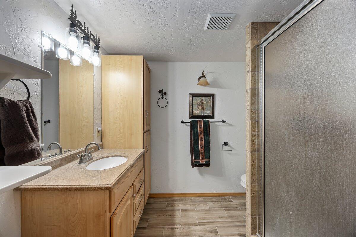 2476 N Pine-featherville Rd Property Photo 30