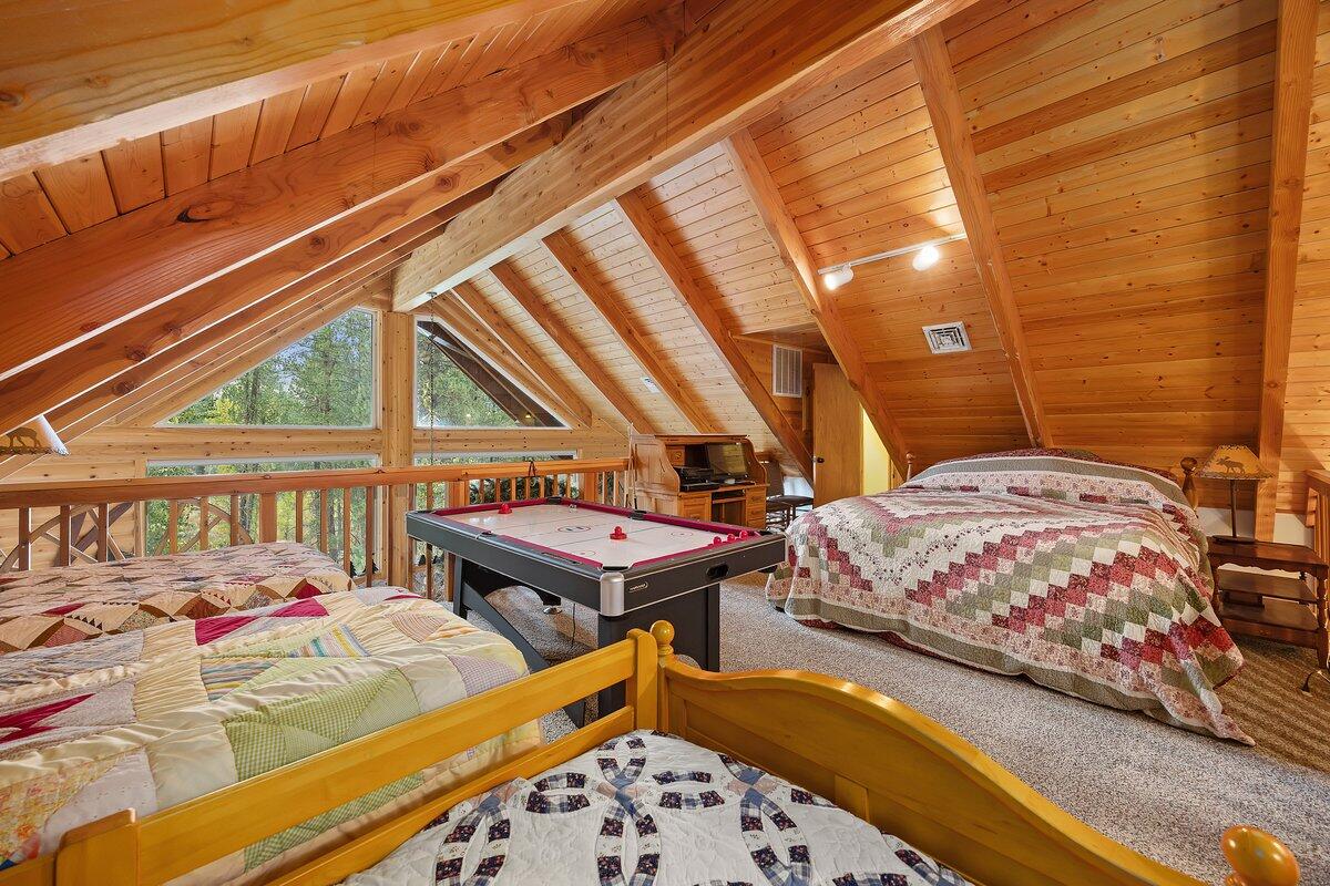 2476 N Pine-featherville Rd Property Photo 35