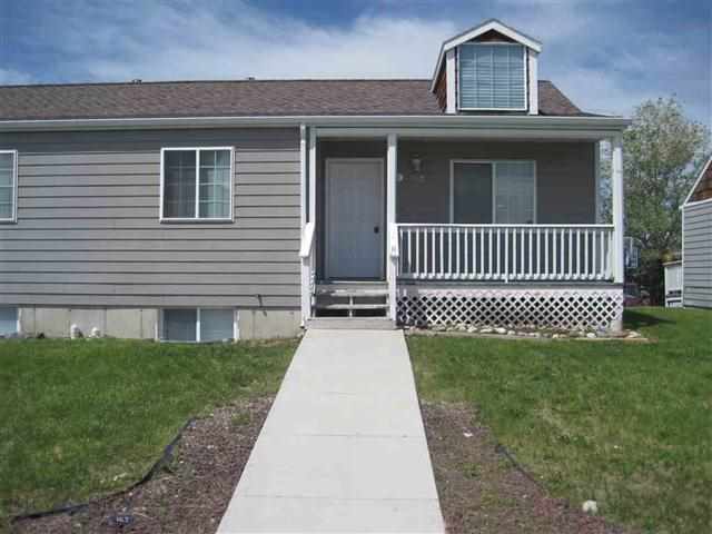99 13th Street D Property Photo 1