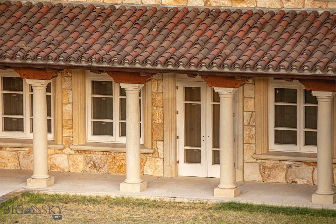 370696 Property Photo 47