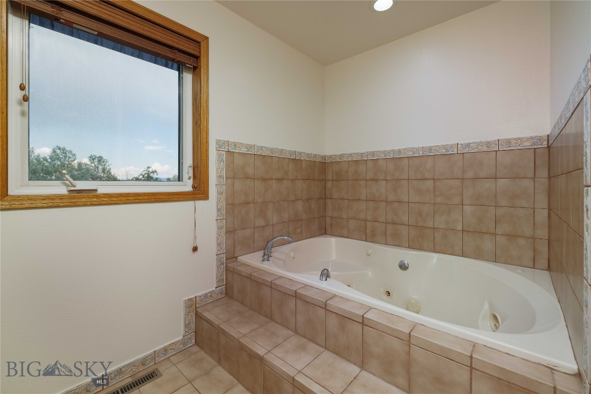 93 Vandolah Road Property Photo 15