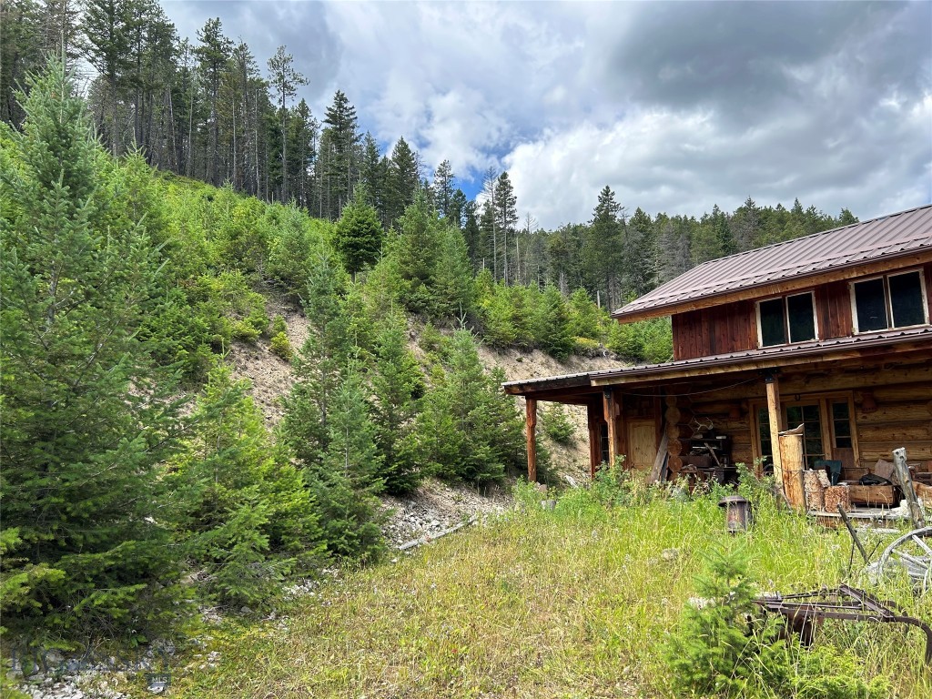 1956 Whiskey Gulch Trail Property Photo 4