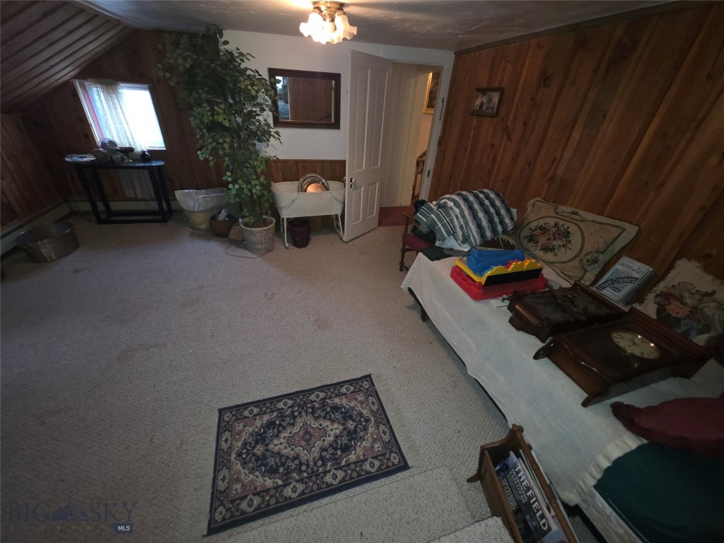 115 E Idaho Property Photo 28