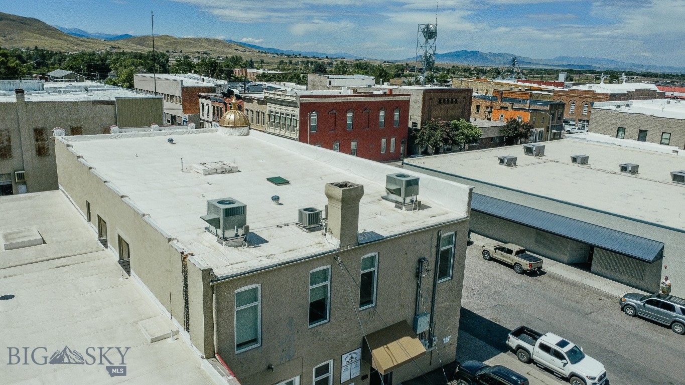 4 S Idaho Street Property Photo 3