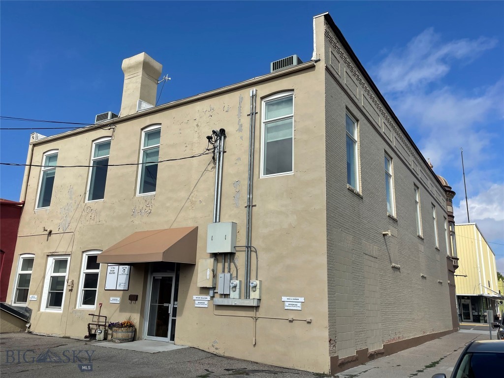 4 S Idaho Street Property Photo 6