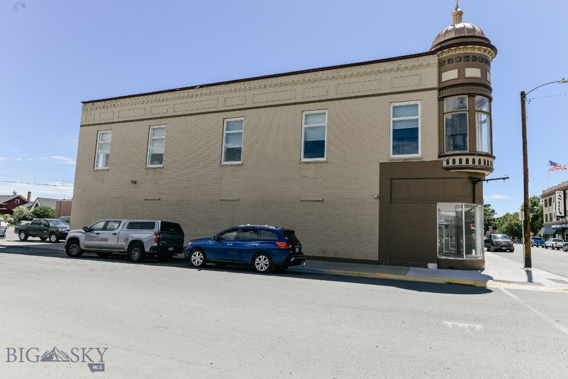 4 S Idaho Street Property Photo 7