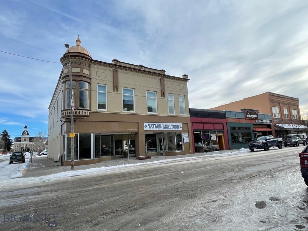 4 S Idaho Street Property Photo 8