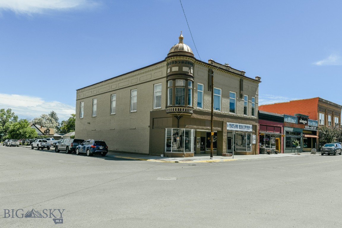 4 S Idaho Street Property Photo 9