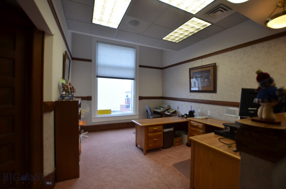 4 S Idaho Street Property Photo 15