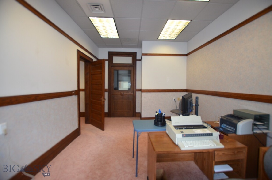 4 S Idaho Street Property Photo 20