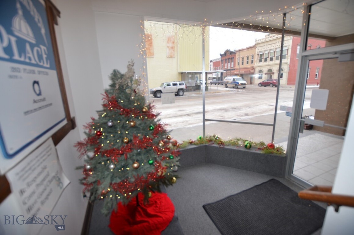 4 S Idaho Street Property Photo 24
