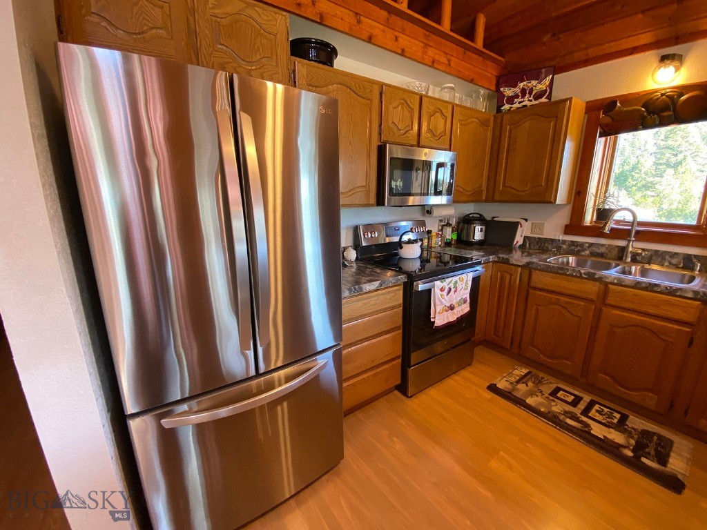 456 Friendspring Road Property Photo 14