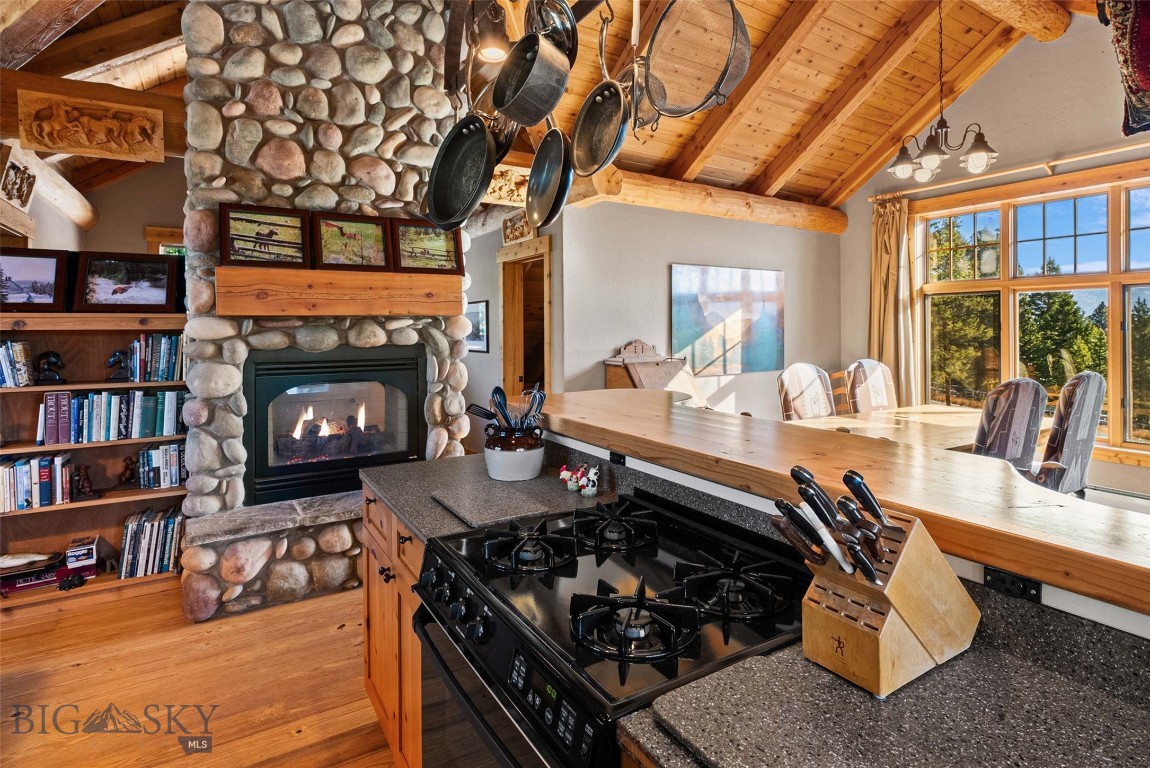5255 Lone Mountain Trail Property Photo 30