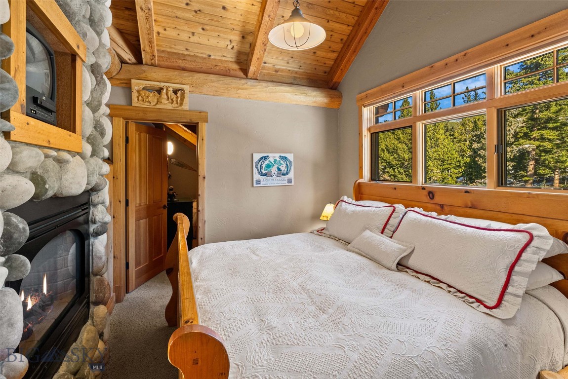 5255 Lone Mountain Trail Property Photo 34