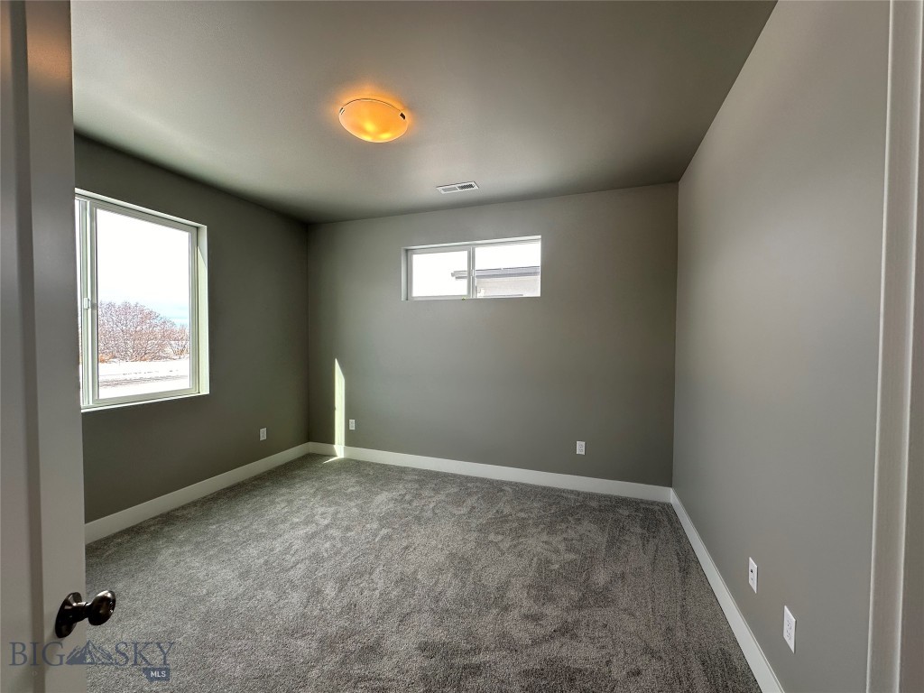 33 Westgate Ave Property Photo 10
