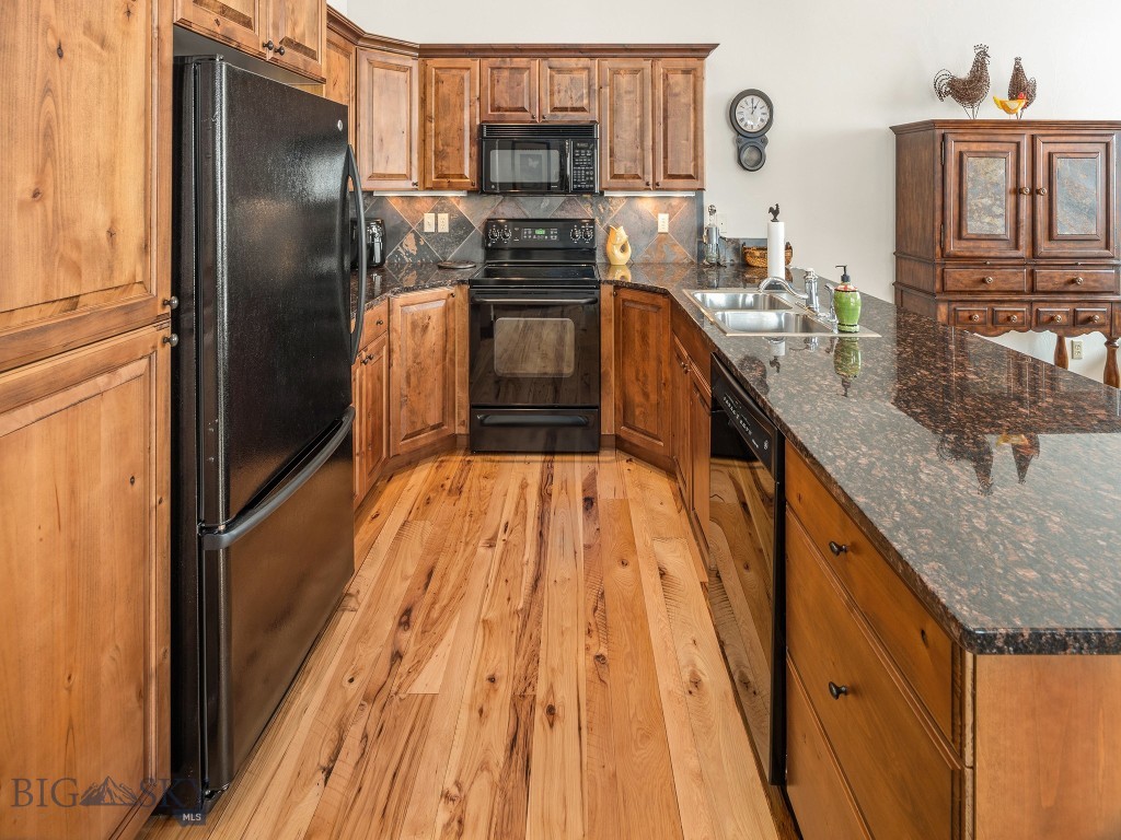 18 Heavy Runner Road D Property Photo 15