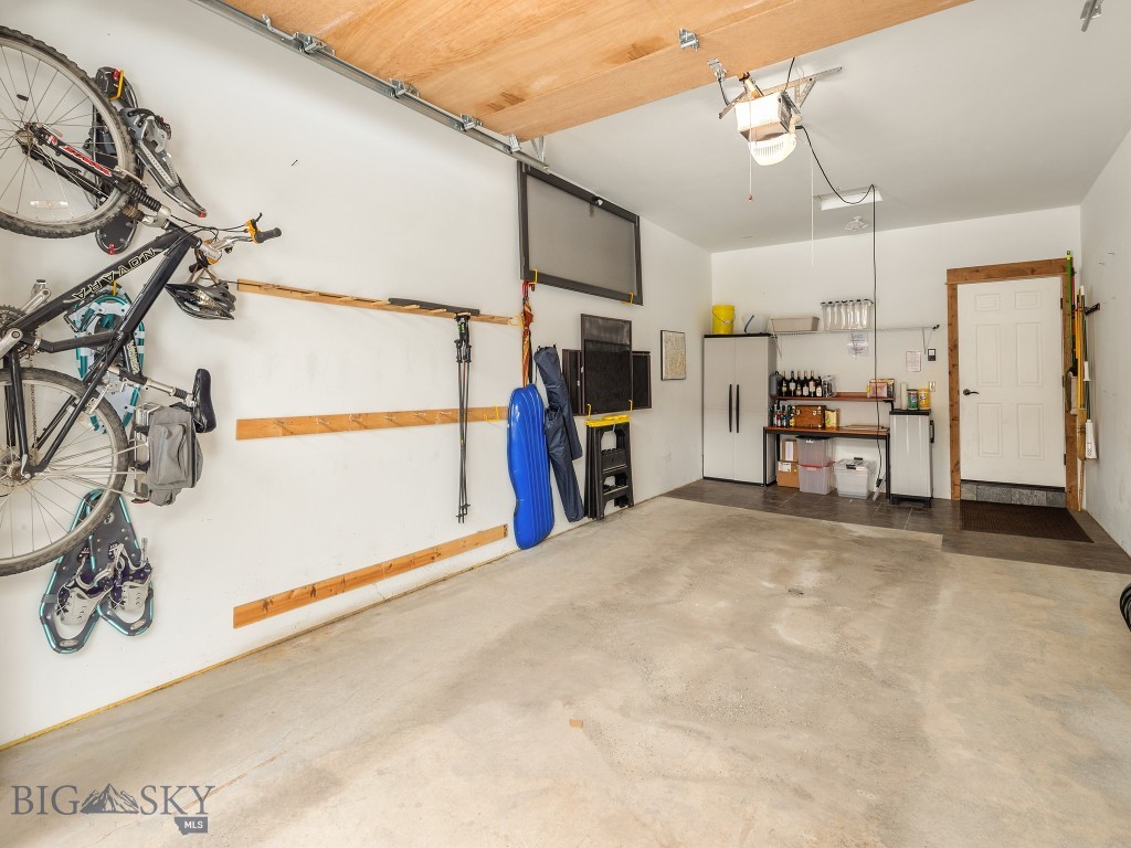 18 Heavy Runner Road D Property Photo 34